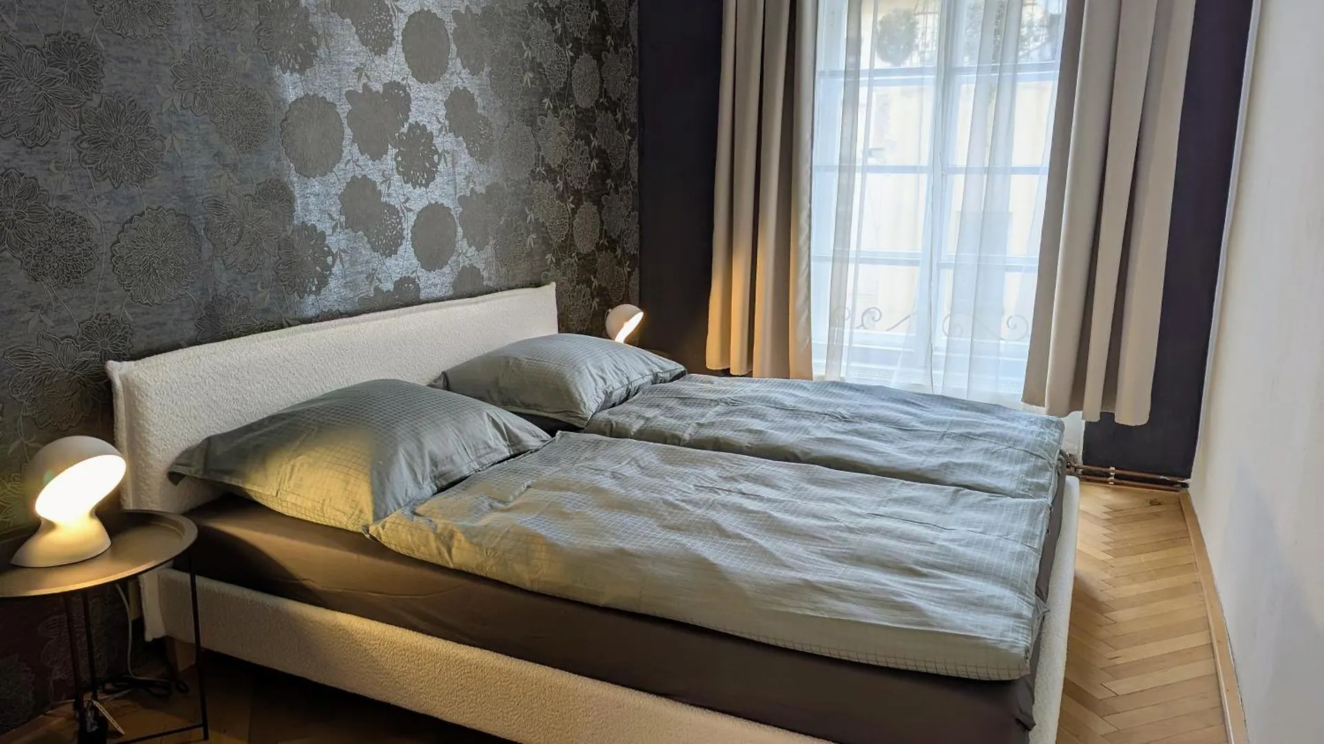 Apartments Tynska 7 Prága