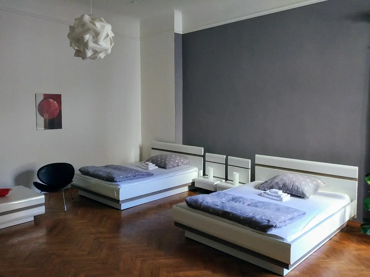 Apartments Tynska 7 Prague