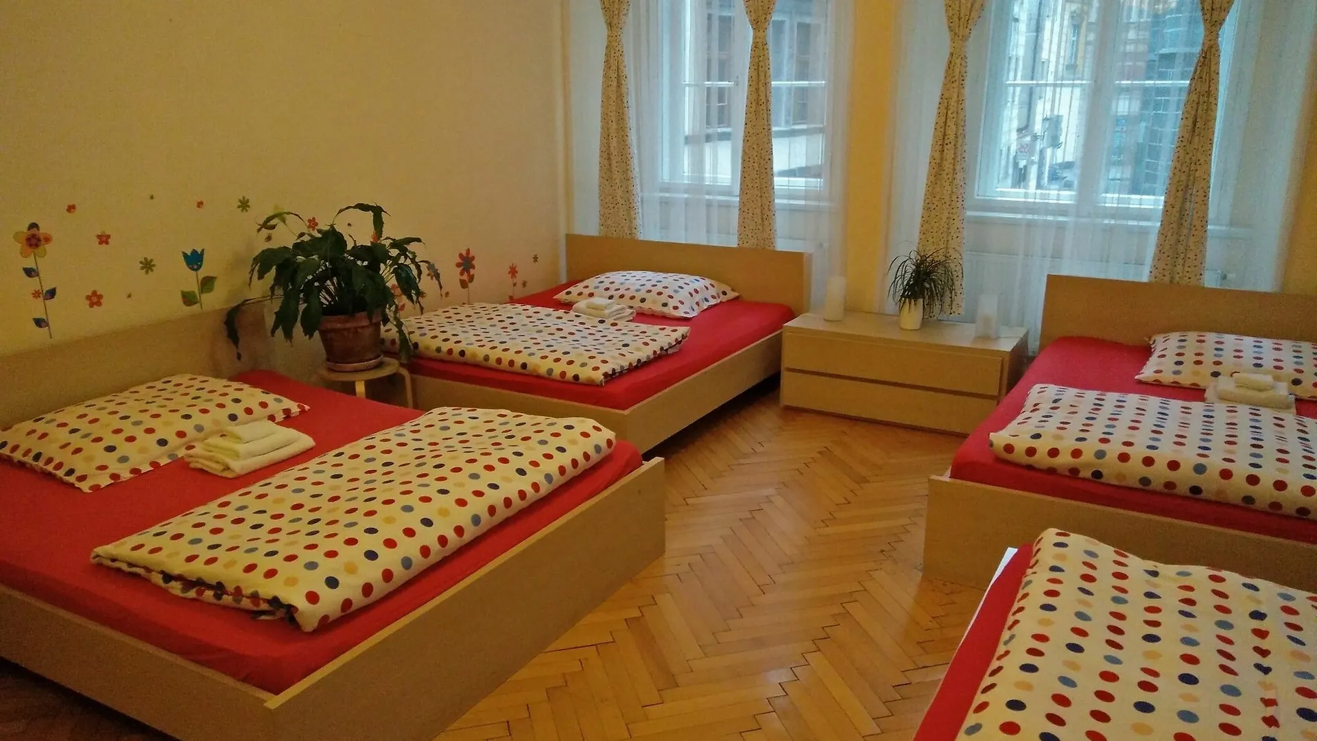 Apartments Tynska 7 Prague